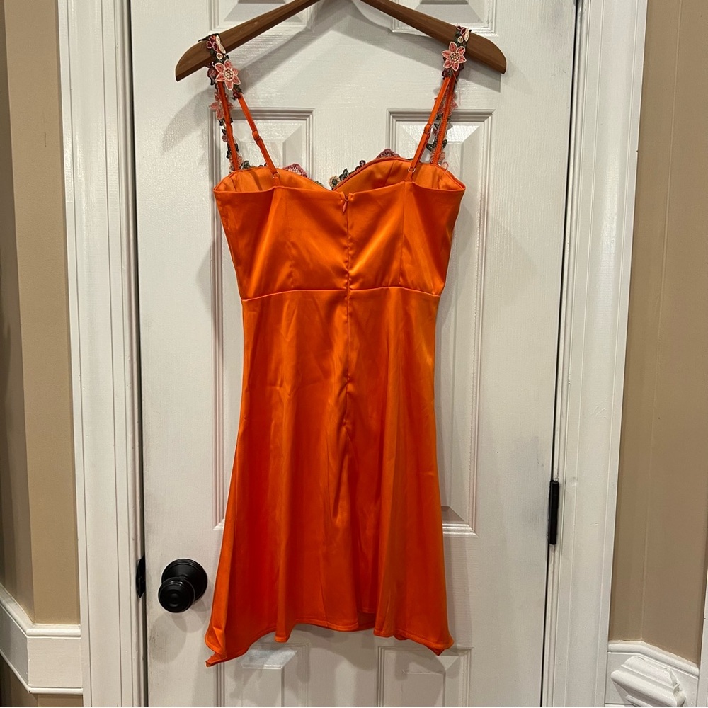 Selfie Leslie Rose Garden Floral Appliqué Pleat Mini Dress Orange Fairy Mermaid - Picture 7 of 8